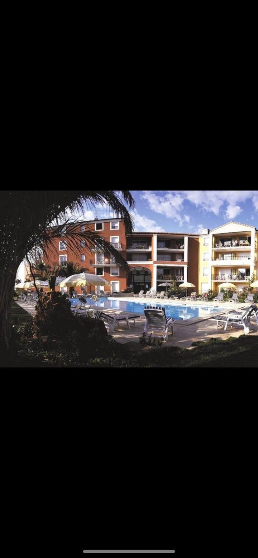 Résidence 4 etoiles Port Marine Sainte-Maxime Exterior foto