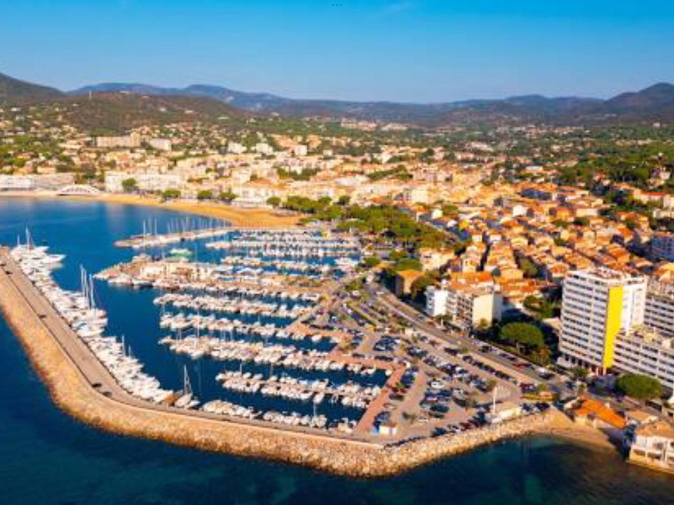 Résidence 4 etoiles Port Marine Sainte-Maxime Exterior foto